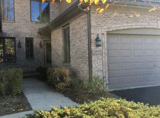 26W179 Klein Creek Dr, Winfield, IL 60190