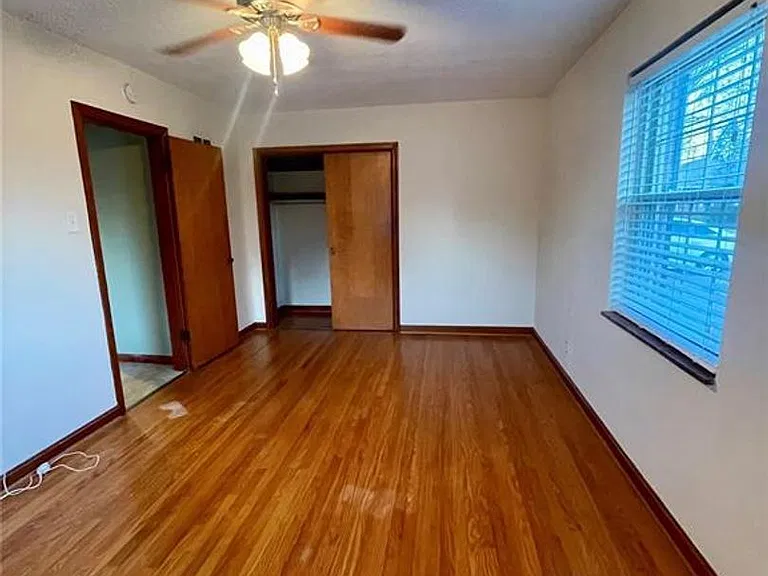 8501 Grantshire Ln — Photo 9