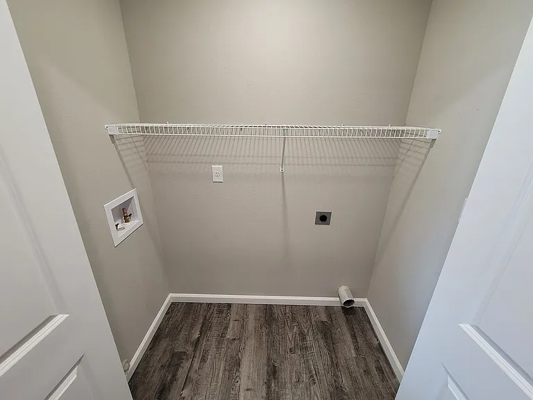 100 Whispering Meadows Dr — Photo 15