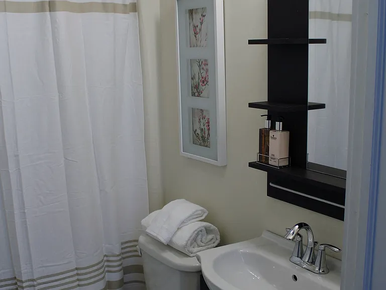 Frankford Lofts — Photo 16