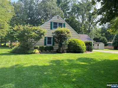 140 Iroquois Ave, Oakland, NJ, 07436