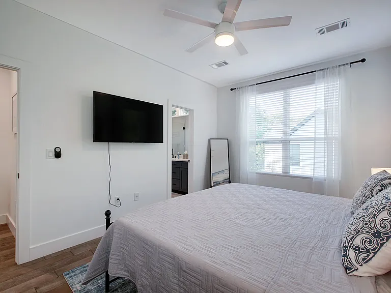 413 W Odell St #1 — Photo 24
