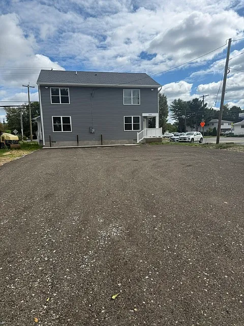 340 N Main St