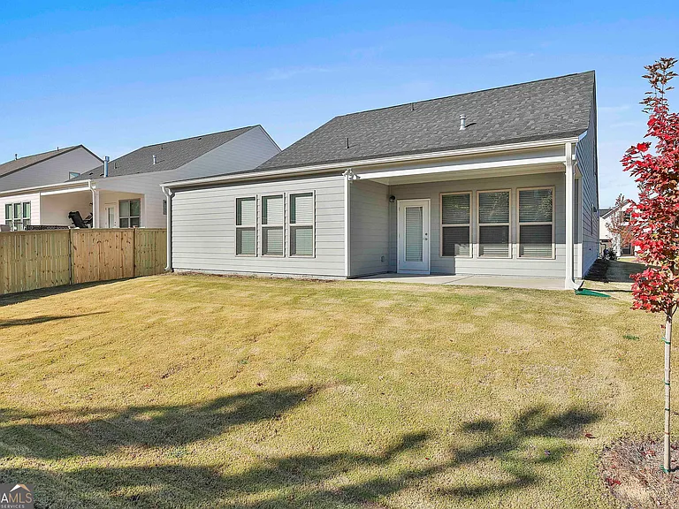 148 Soundview Trce — Photo 49