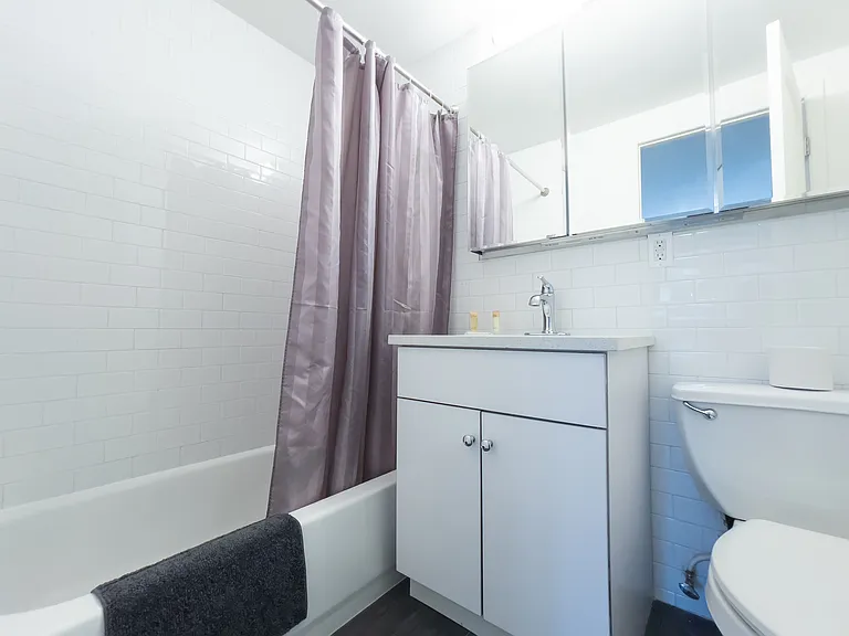 614 10th Ave #3E — Photo 3