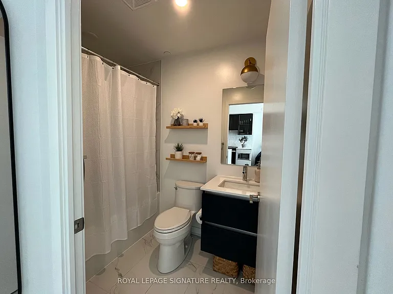 405 Dundas St N #429 — Photo 10