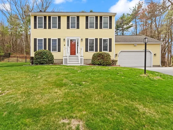 4 Ledgewood Dr, Westford, MA 01886