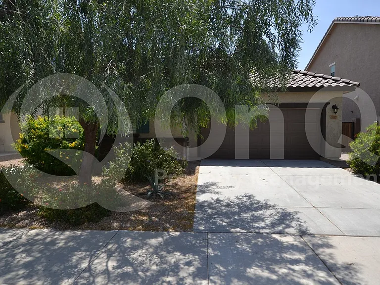 12039 W Briles Rd — Photo 2