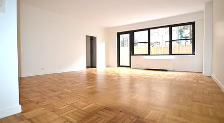 Rented by Manhattan Realty Group