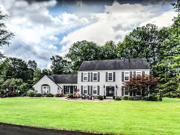 218 Crystal Ave, Beckley, WV 25801