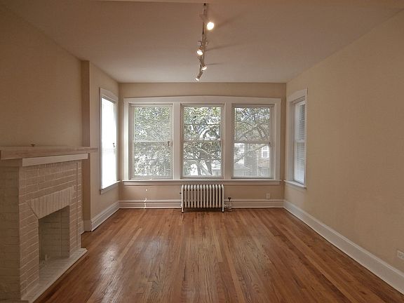 2nd image of 3115 N Monticello Ave #3W