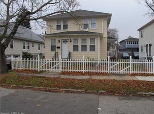 35 Fuller St, New London, CT 06320