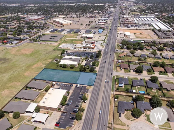 8902 University Ave, Lubbock, TX 79423