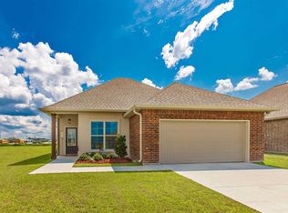363 Pond Dr, Thibodaux, LA 70301