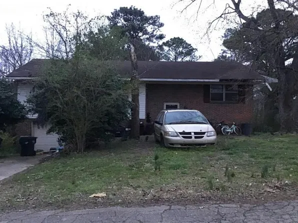 8008 Price Ave, Leeds, AL 35094