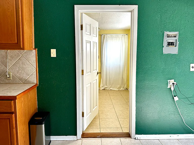 1150 Park Blvd #B — Photo 5