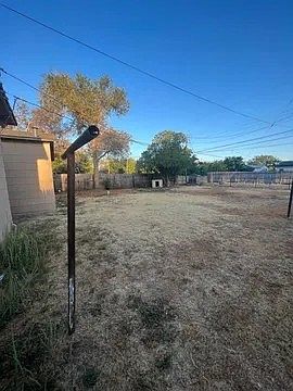 2nd image of 1911 37th St