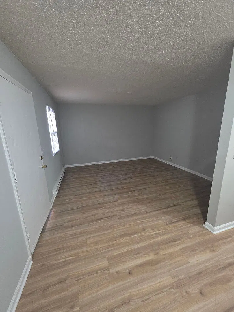1400 W. Academy Street Apt #4 — Photo 4