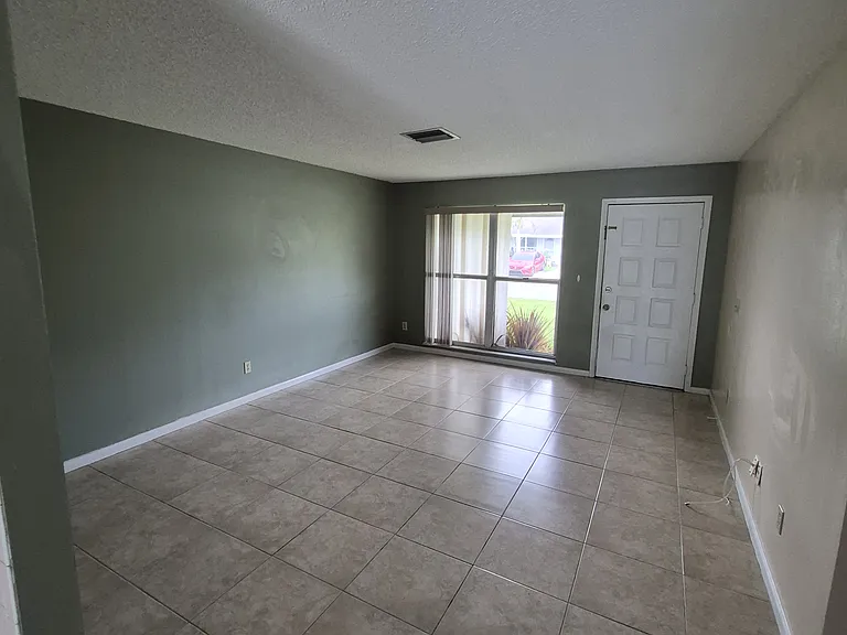 4505 SE Nimrod Ln — Photo 4