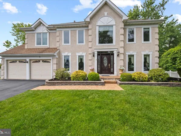 5 Austen Ct, Medford, NJ 08055