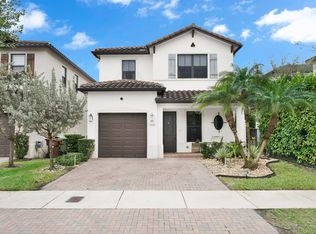 3448 W 97th Pl, Hialeah, FL 33018