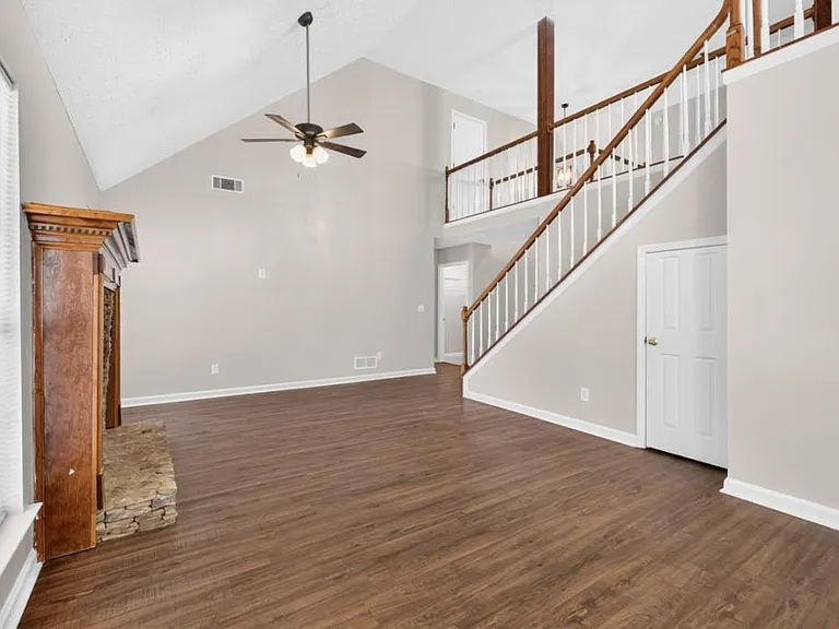 2949 Weston Brook Ln — Photo 10