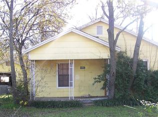 601 W Hall St, Bangs, TX 76823