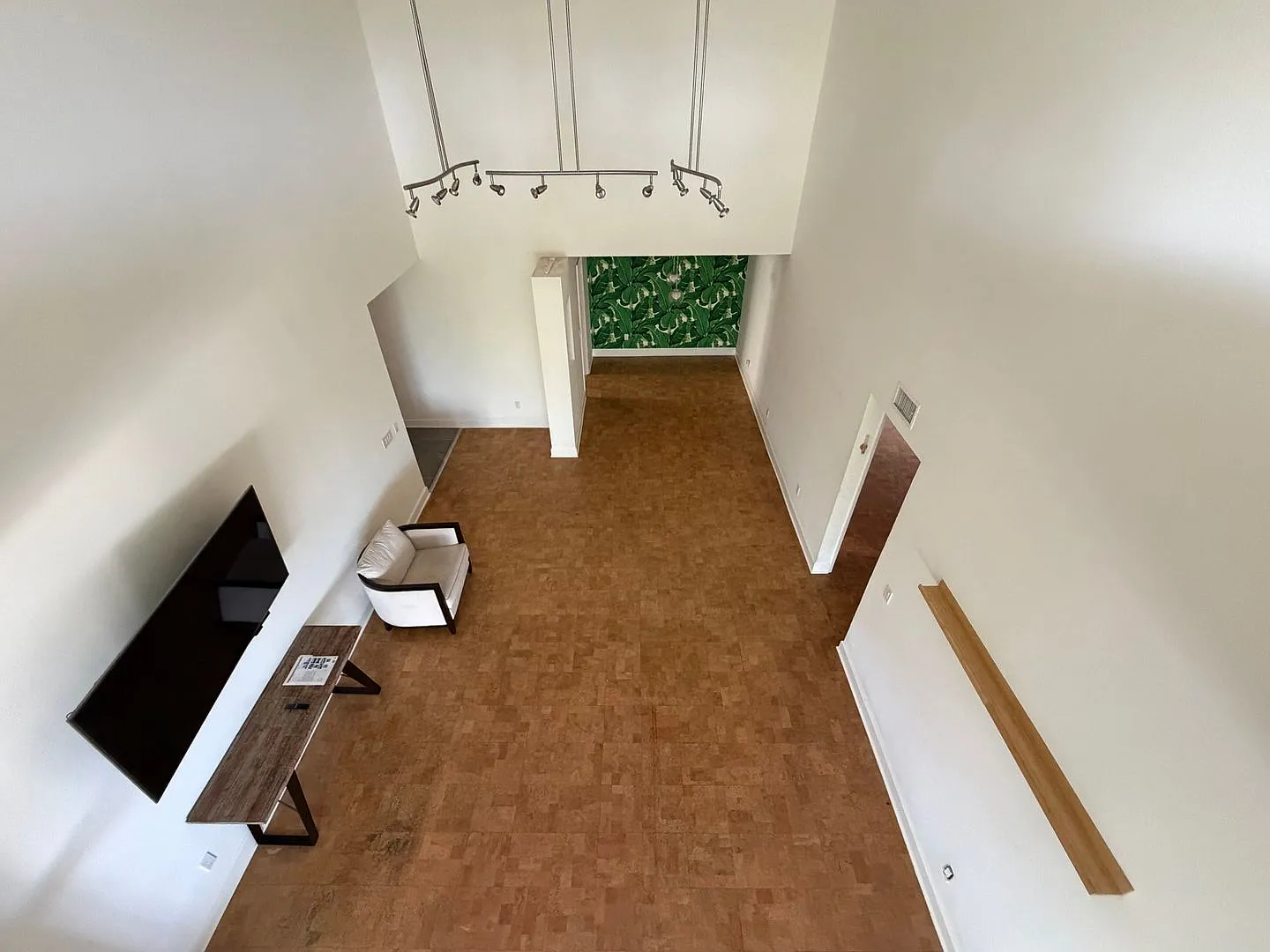 Hollywood Luxury 2 Bed Condo! — Photo 2