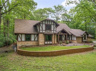 9 Seclusion Woods, Festus, MO 63028