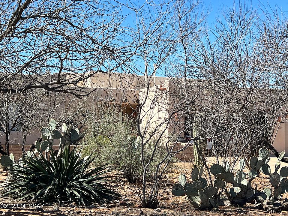 1st image of 858 E Sawmill Canyon Pl