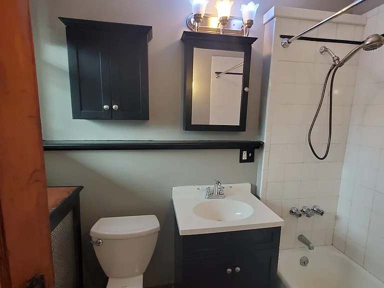 1610 Osborne St #2-R — Photo 16
