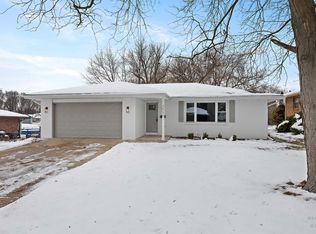 3508 Fleetwood Dr, Rockford, IL 61101