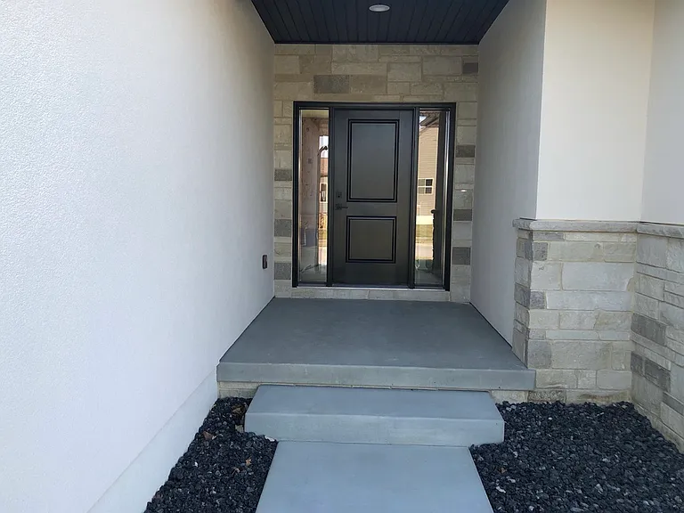 9819 Keystone Dr — Photo 3