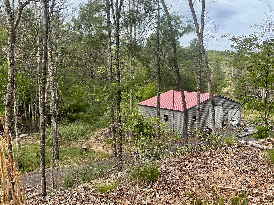 1st image of 383 Creekside Dr