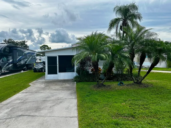 7125 Fruitville Rd #16, Sarasota, FL 34240