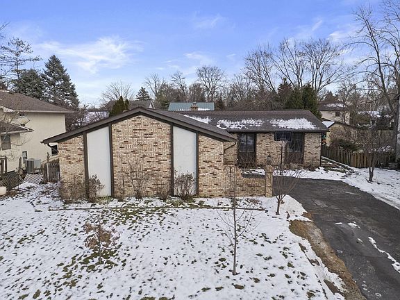 2nd image of 7680 Foxboro Ln