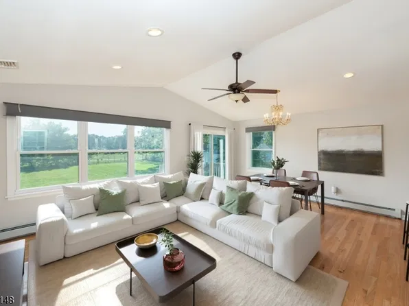 18 N Hillside Ave, Roxbury Twp., NJ 07876
