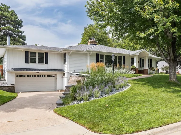 5600 Warwick Pl, Edina, MN 55436