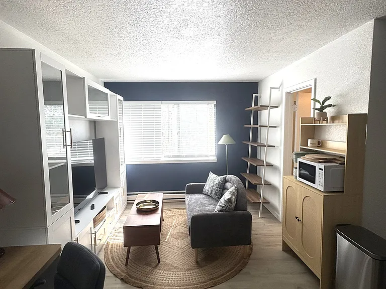 Amber Sky Apartments — Photo 9