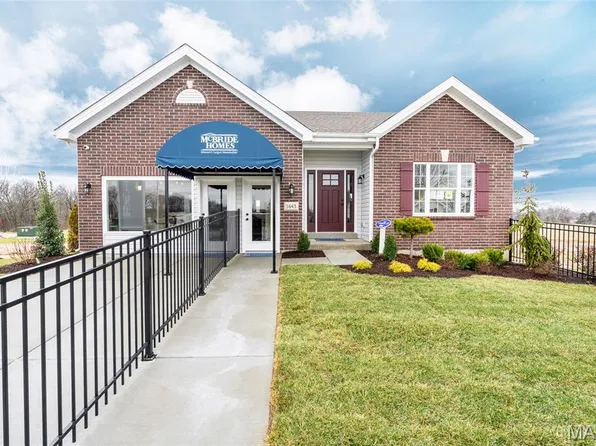 1643 Woods Mill Dr, Wentzville, MO 63385