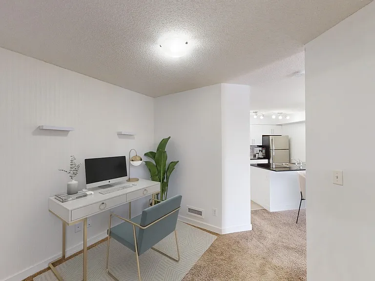 2419 Legacy Blvd SE — Photo 4