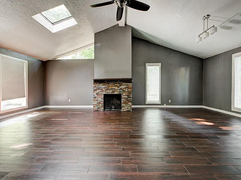 1222 Camden Way — Photo 3