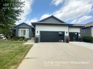 808 W Glen Eagle St, Sioux Falls, SD 57108