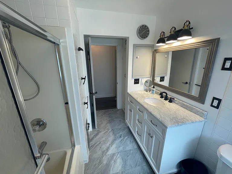 1010 S Maple St — Photo 10
