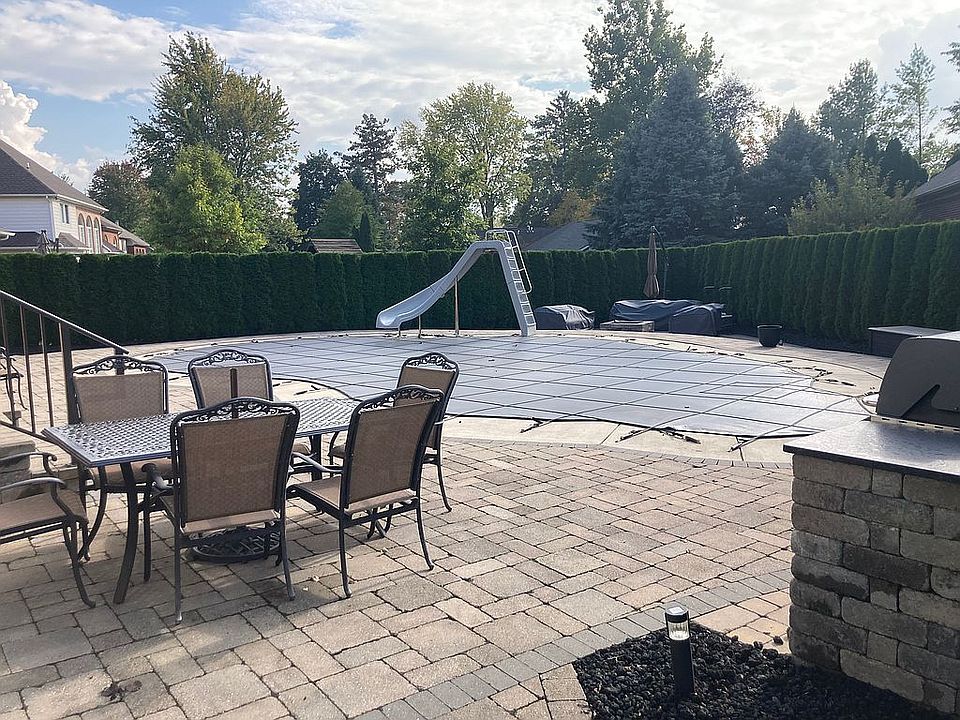 2nd image of 57133 Stonebriar Dr