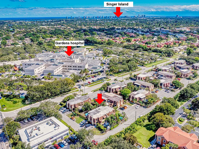 3530 E Gardens East Dr #B — Photo 41