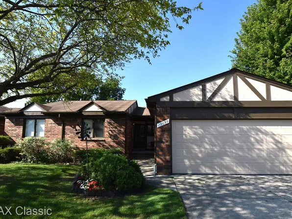 29699 Beech Nut Dr #13, Warren, MI 48092