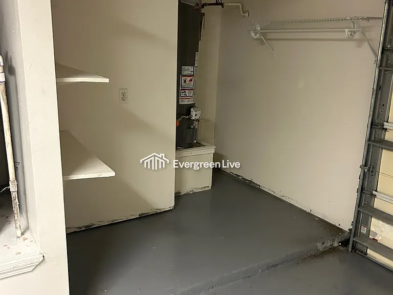 52 Callan Ct — Photo 16