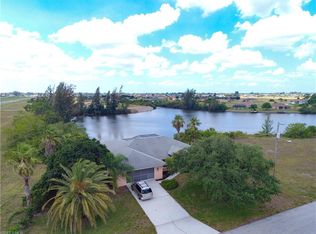 3208 NW 18th St, Cape Coral, FL 33993