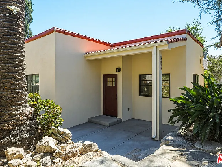 2912 Frances Ave — Photo 4
